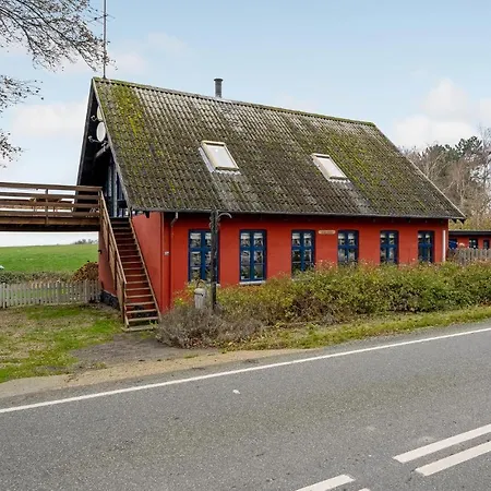 Leilighet 2 Bedroom Lovely In Tranekær