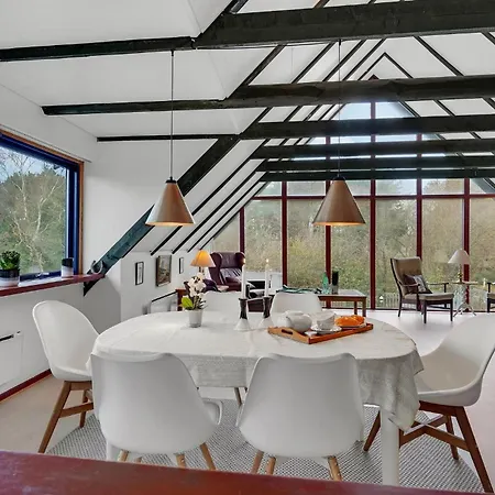 Appartement 2 Bedroom Lovely In *