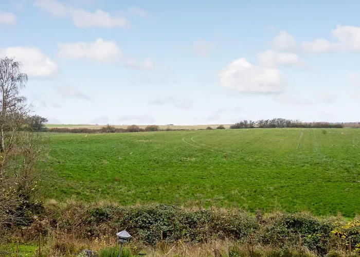 Appartement 2 Bedroom Lovely In *