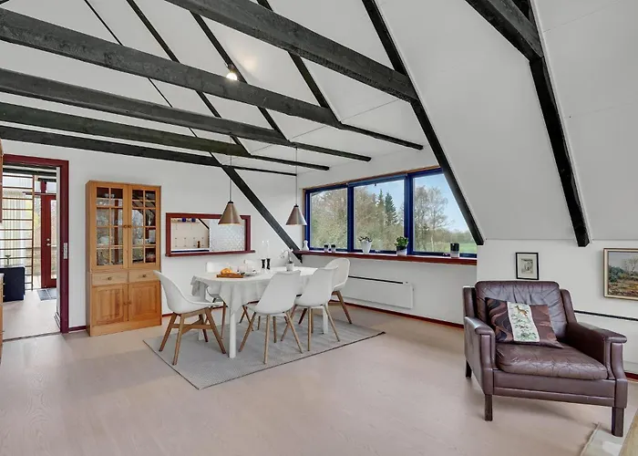 Appartement 2 Bedroom Lovely In *