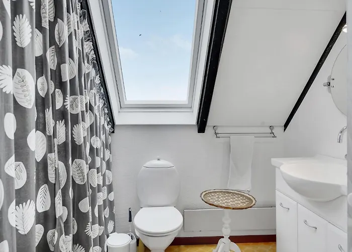 Apartman 2 Bedroom Lovely In Tranekær